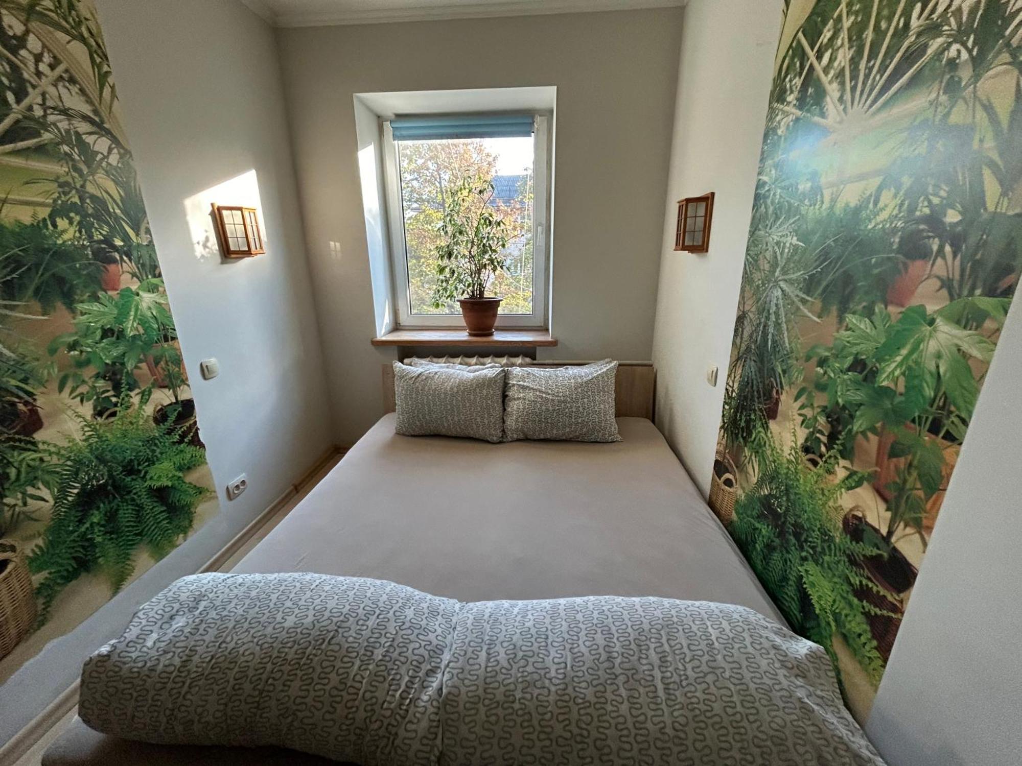 Three Bedroom Stepana Bandery Street 리우네 외부 사진