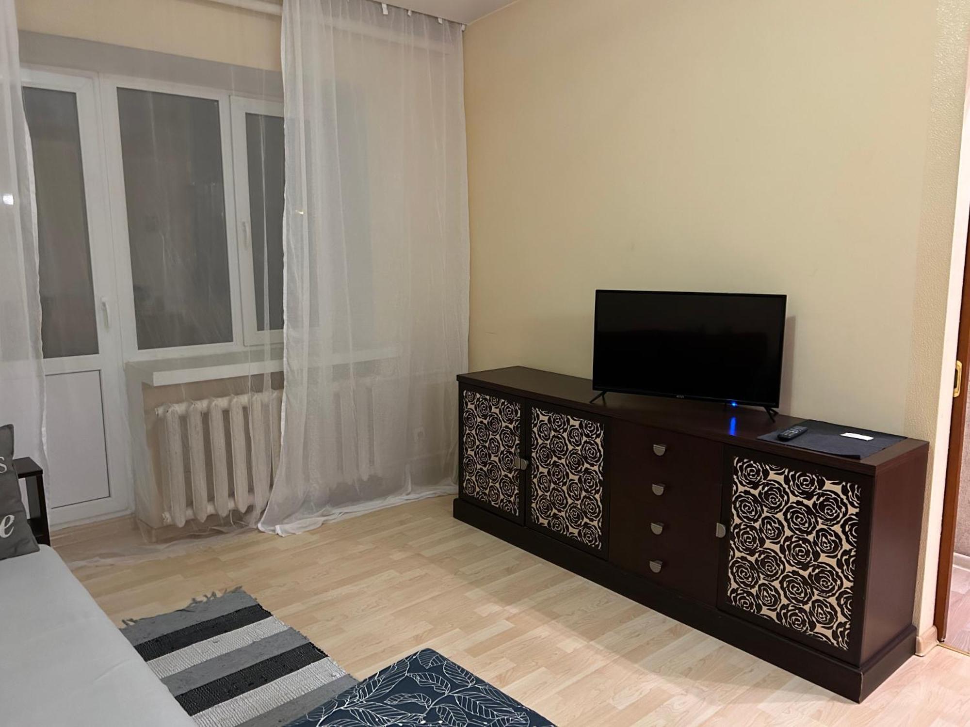 Three Bedroom Stepana Bandery Street 리우네 외부 사진